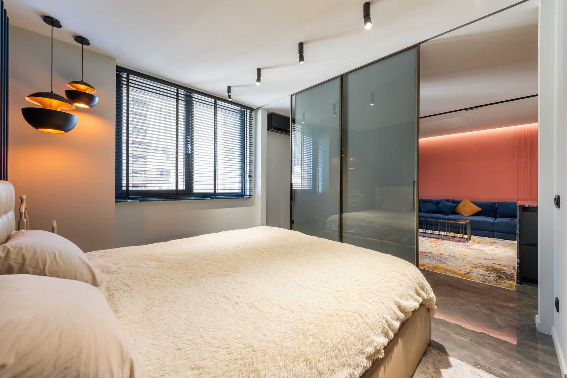 séparer une petite chambre en deux